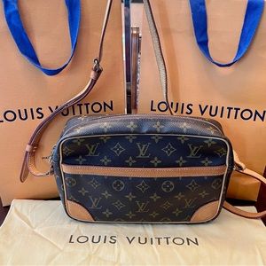 Authentic Louis Vuitton Trocadero 27